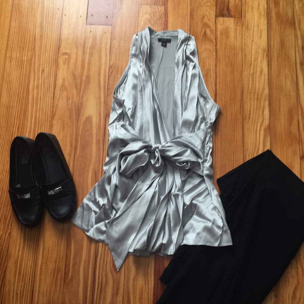Ann Taylor gray silk sleeveless top BNWT size 8